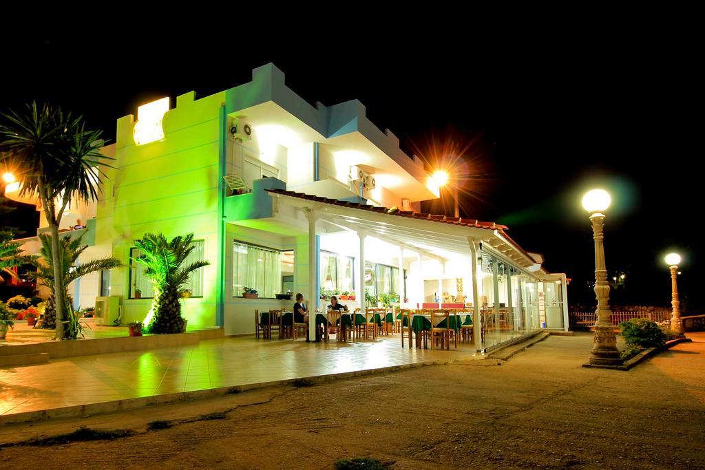 Hotel Artur Ксаміл Екстер'єр фото
